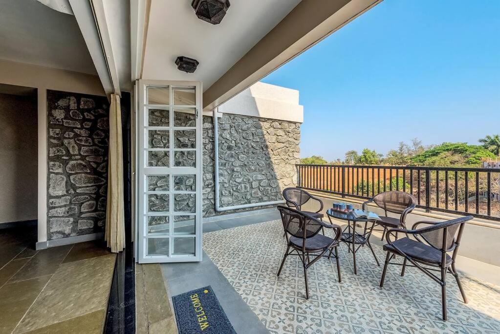 Stone Mansion By Phoenix Stays Igatpuri Exterior photo