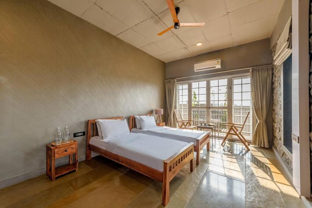 Stone Mansion By Phoenix Stays Igatpuri Exterior photo