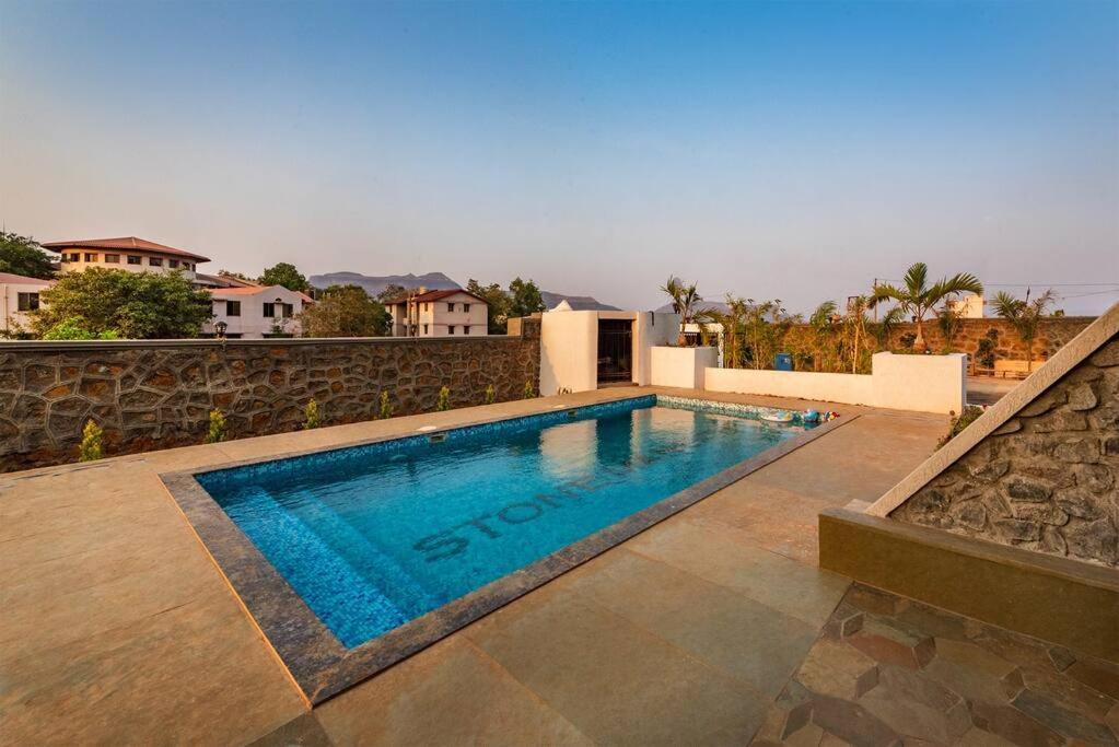 Stone Mansion By Phoenix Stays Igatpuri Exterior photo