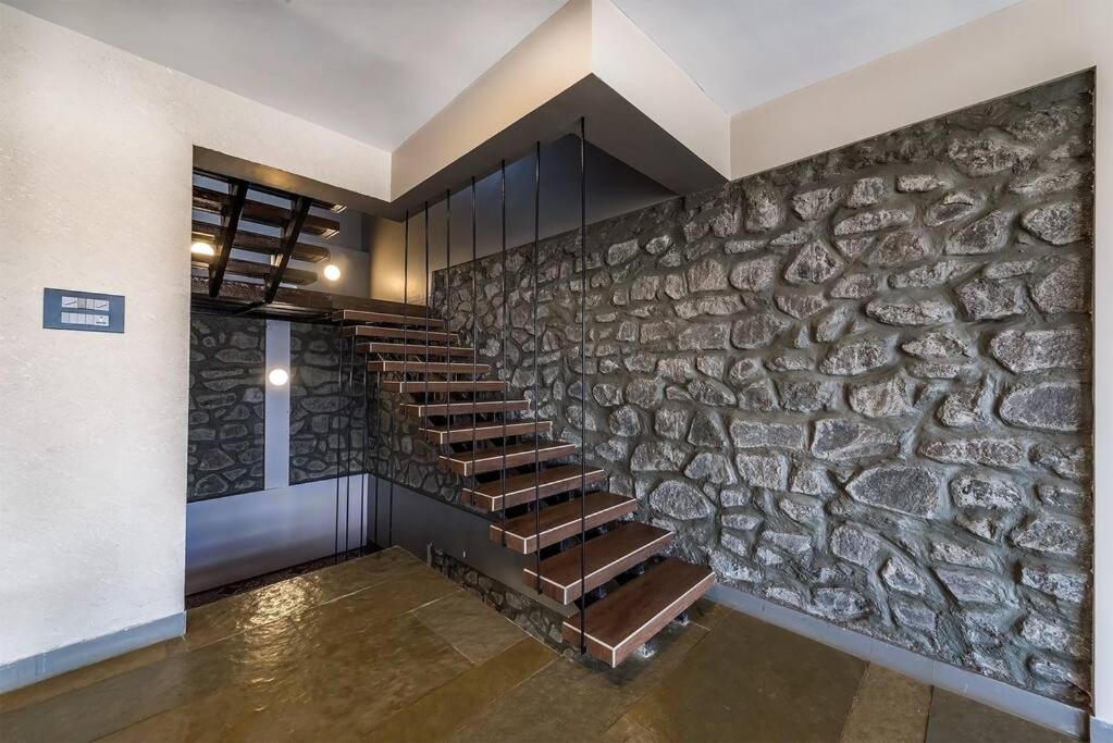 Stone Mansion By Phoenix Stays Igatpuri Exterior photo